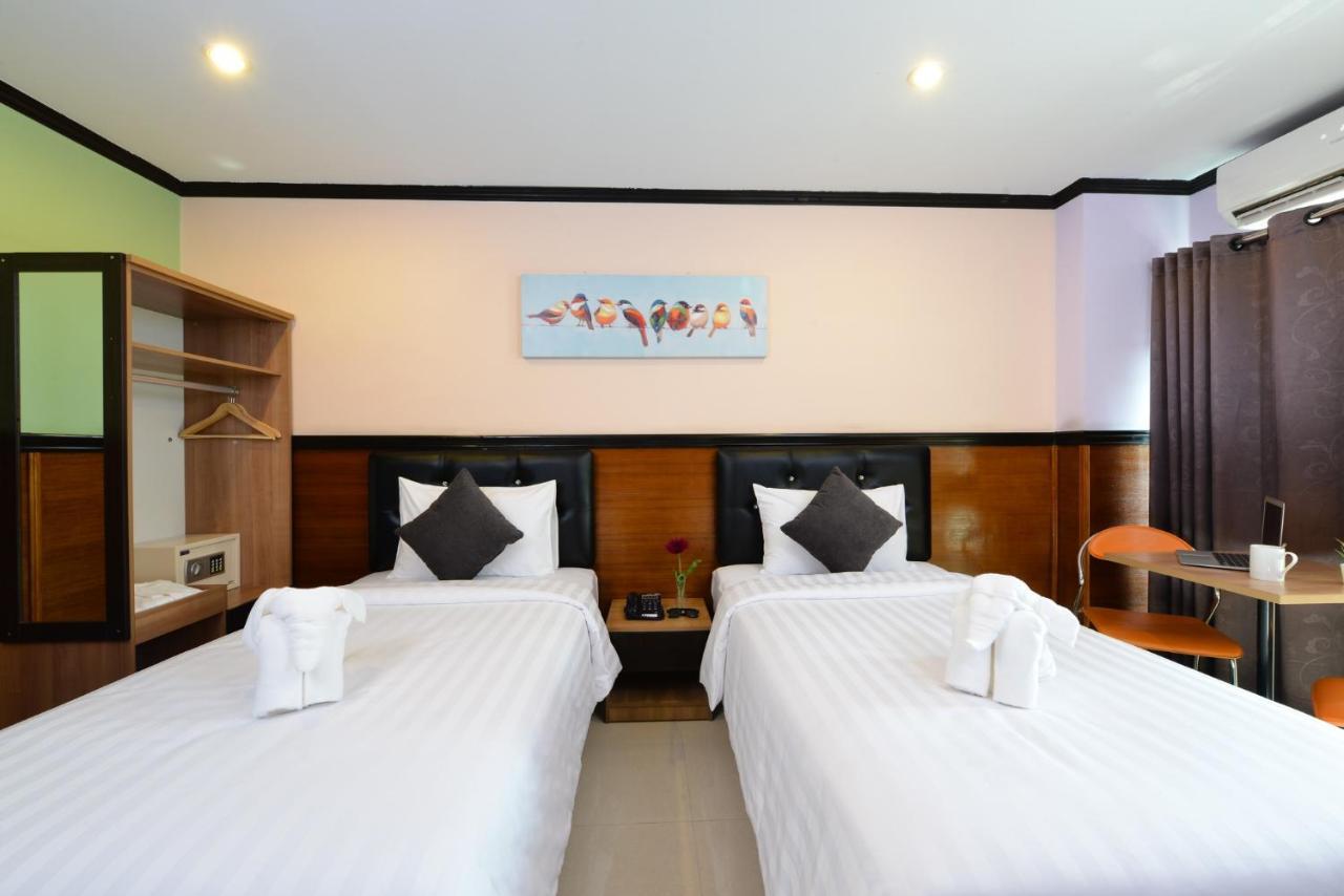 Media Hotel&Residence Bangkok Bagian luar foto