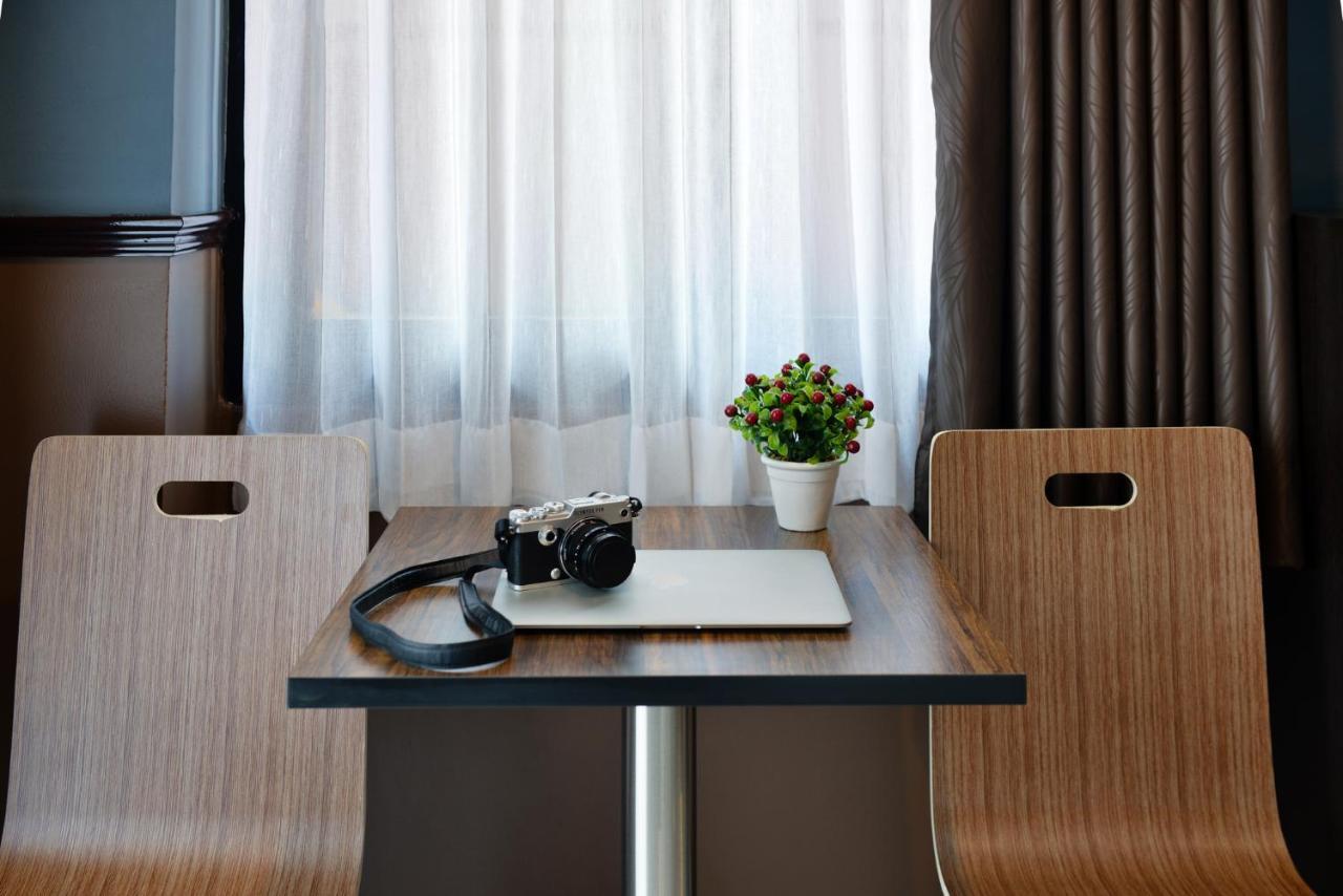 Media Hotel&Residence Bangkok Bagian luar foto